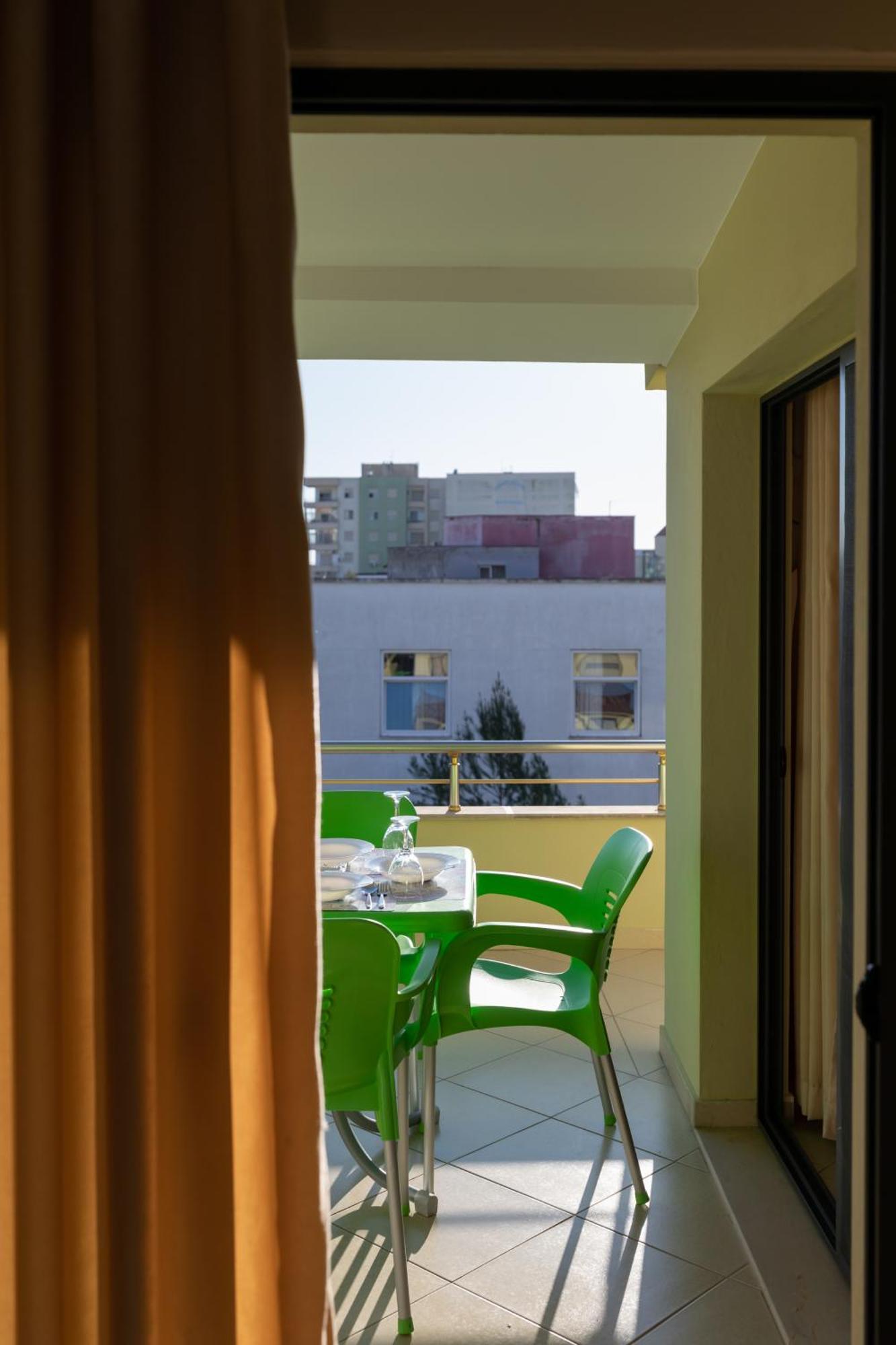 Vila Emi Apartment'S Дуррес Экстерьер фото